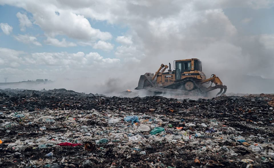 La quema de basura en La Pedrera está controlada